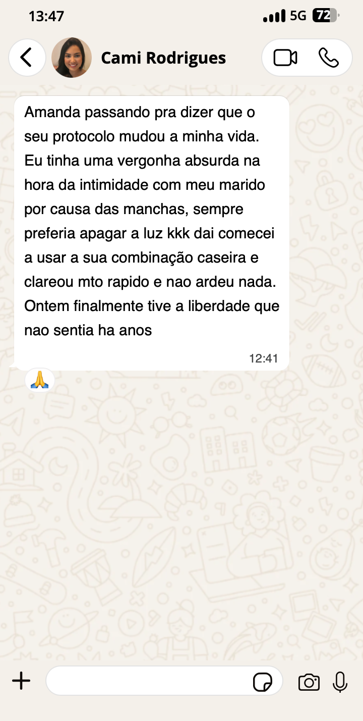 Depoimento enviado de Cami Rodrigues, com cabeçalho do WhatsApp e reação de mãos juntas